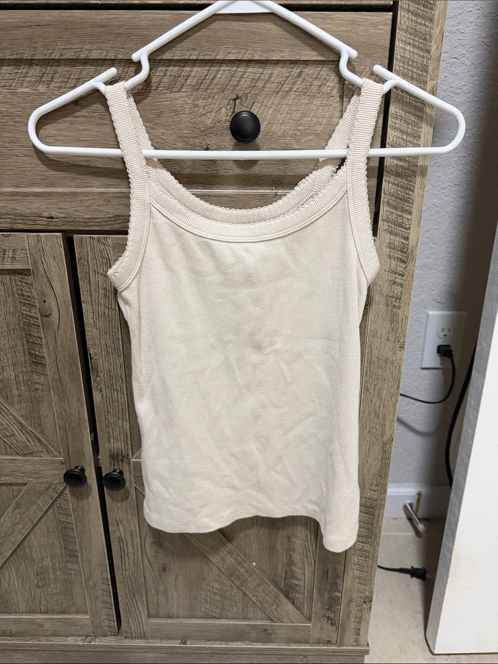 Old Navy Cream Ribbed Scoop Neck Tank